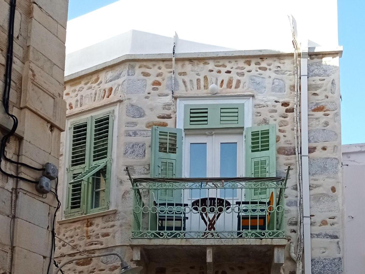 1872 - Agnes, Cozy Stony Apartment With Balcony Ermoupoli Exterior foto